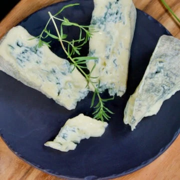 Blue cheese making kit